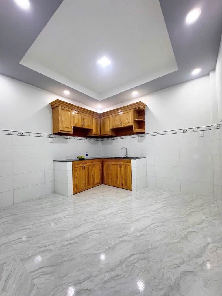 GẦN BỐN XÃ, NGAY LÊ VĂN QUỚI, 43M2, 3 TẦNG, HẺM XE HƠI, SỔ NỞ HẬU GIÁ NHỈNH 4 TỶ - Ảnh 2